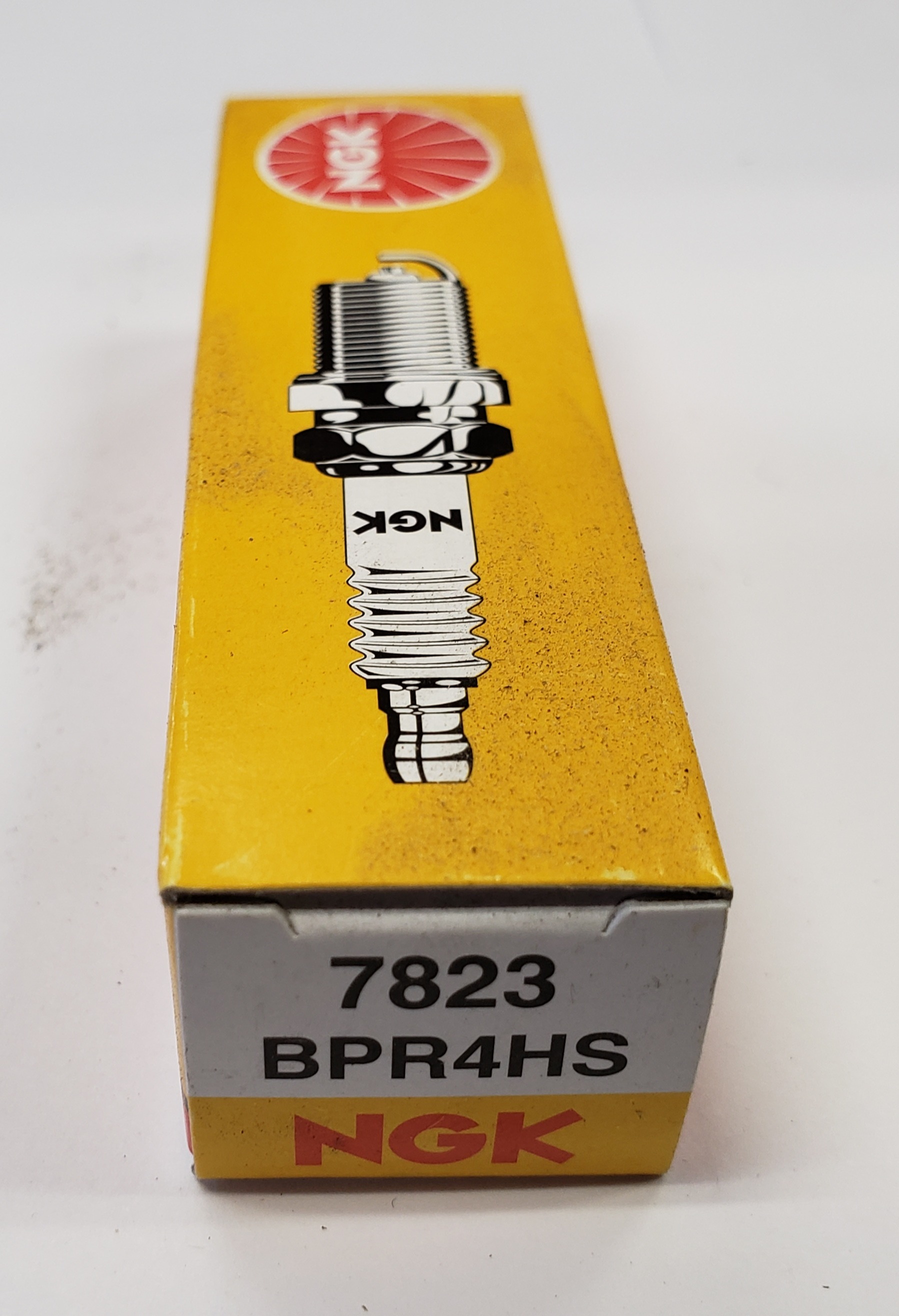 NGK BPR4HS Spark Plug 7823 fits Kubota 1337467740 Oregon 77221 JD